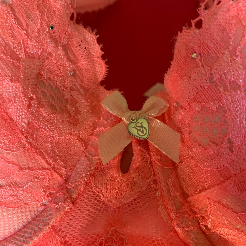 Vs Lace Bra - image 3